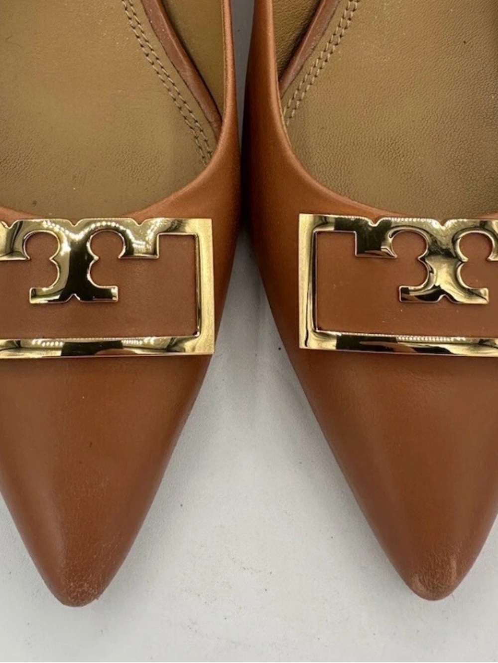 EUC TORY BURCH GIGI MINI WEDGE HEEL! RETAIL $385!!! LOOK AT MY MATCHING FLATS!!! - Picture 6 of 7